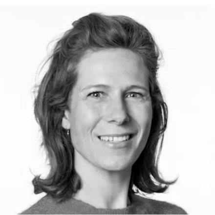 Dr Bellis van den Berg